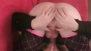 Parodydami savo tale ...
