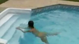 Atletiškas jauniklis ...